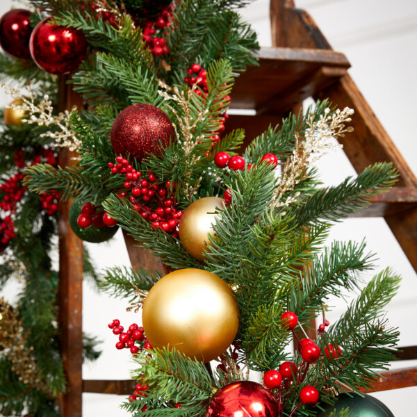 Classic Christmas - Merry Maker